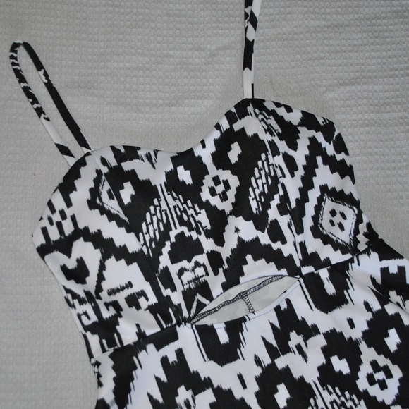 Printed Mini Dress - Picture 2 of 4